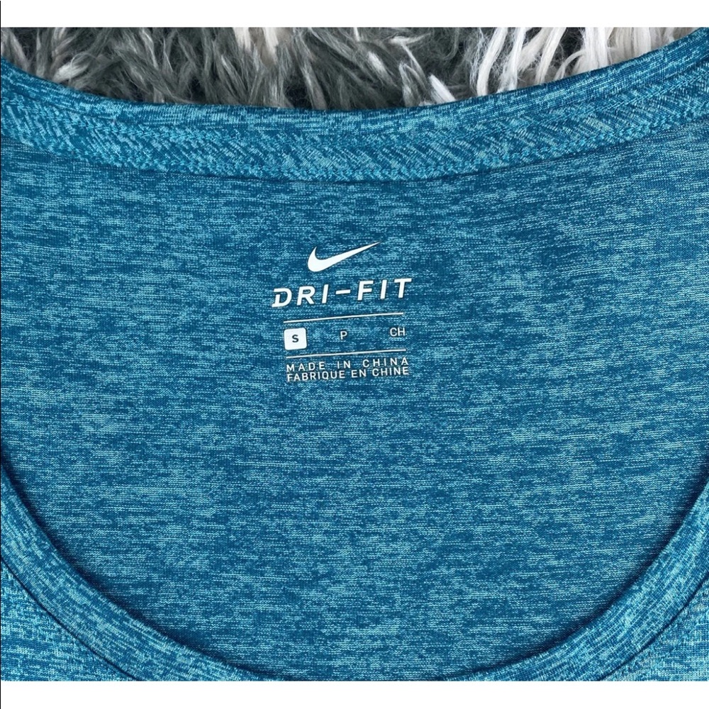 Nike Women's Athletic Top Size Small Teal Short Sleeve - Picture 3 of 12